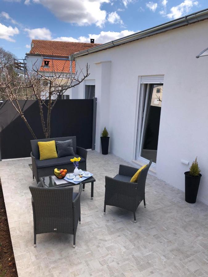 Ferienwohnung Apartman Ana Crno Exterior foto