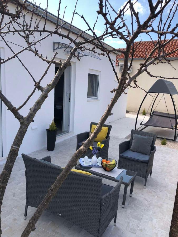 Ferienwohnung Apartman Ana Crno Exterior foto