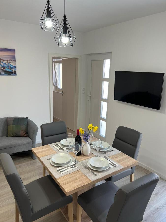 Ferienwohnung Apartman Ana Crno Exterior foto