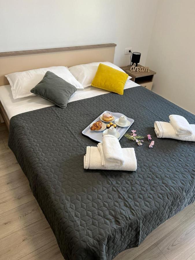 Ferienwohnung Apartman Ana Crno Exterior foto